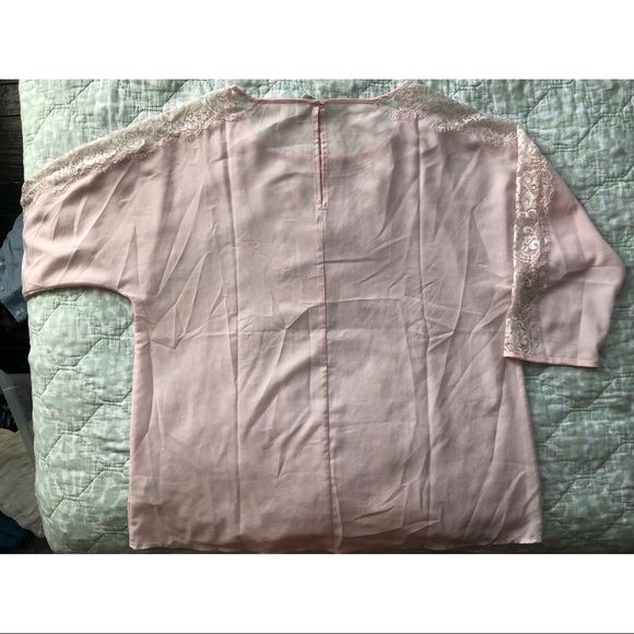 5/$25 🚨LAST CHANCE🚨 Old Navy Pink Blouse - Picture 2 of 4
